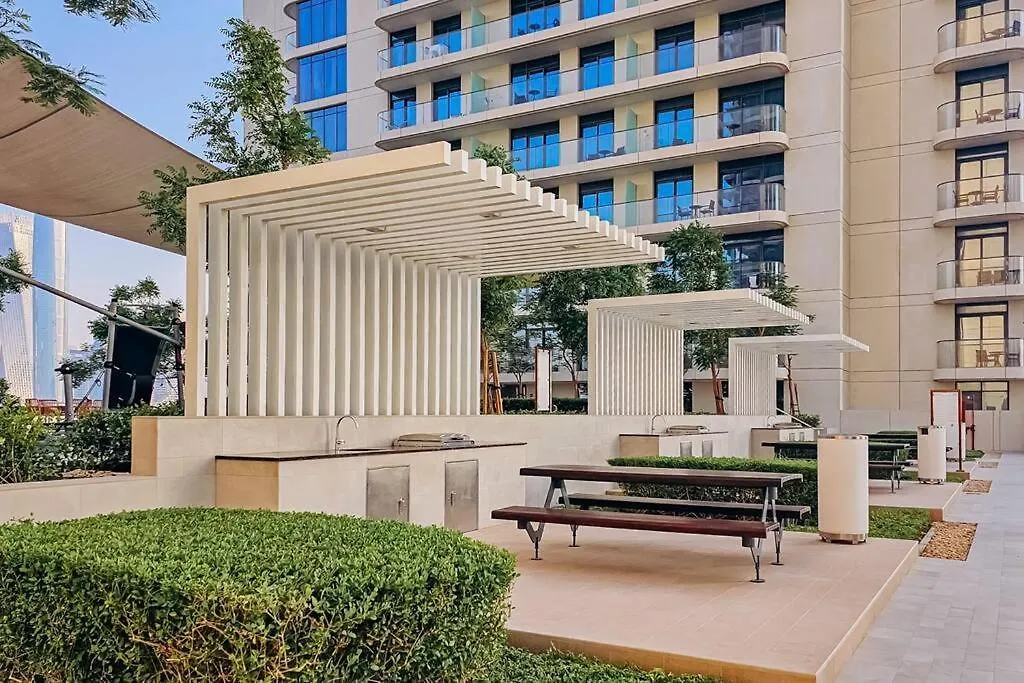 Appartamento Cozy 1Br With Private Beach & Canal View Dubai
